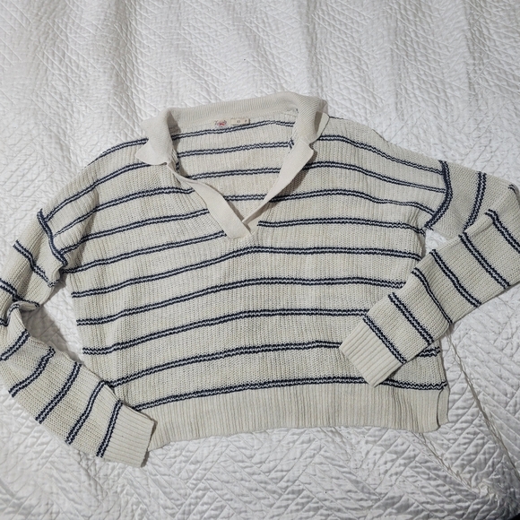 Faherty V-Neck Striped Sweater - Cream and Navy XS - Picture 3 of 4
